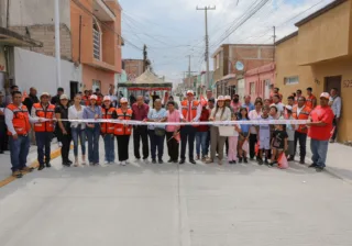 CUMPLE MAURICIO ESTEFANÍA: ENTREGA PAVIMENTACIÓN INTEGRAL DE LA CALLE IGNACIO ALLENDE CON RECURSO 100% MUNICIPAL