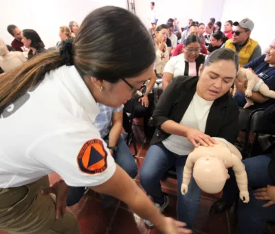 PERSONAL EDUCATIVO DE SILAO SE CAPACITA EN PRIMEROS AUXILIOS  PARA FORTALECER LA SEGURIDAD ESCOLAR
