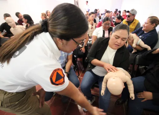 PERSONAL EDUCATIVO DE SILAO SE CAPACITA EN PRIMEROS AUXILIOS  PARA FORTALECER LA SEGURIDAD ESCOLAR