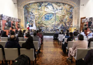 La Secretaría de Educación Pública con la Estrategia Nacional de Lectura y Amazon México inician convocatoria del Premio Primera Novela 2026