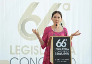 Realizan foro en materia de lactancia materna