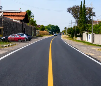 Invierte SOP 12.8 MDP para dar mantenimiento a la carretera acceso a Juan Martín, en Celaya