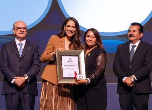  Reconoce Libia Dennise la excelencia docente en el Día de la Maestra y el Maestro 2026