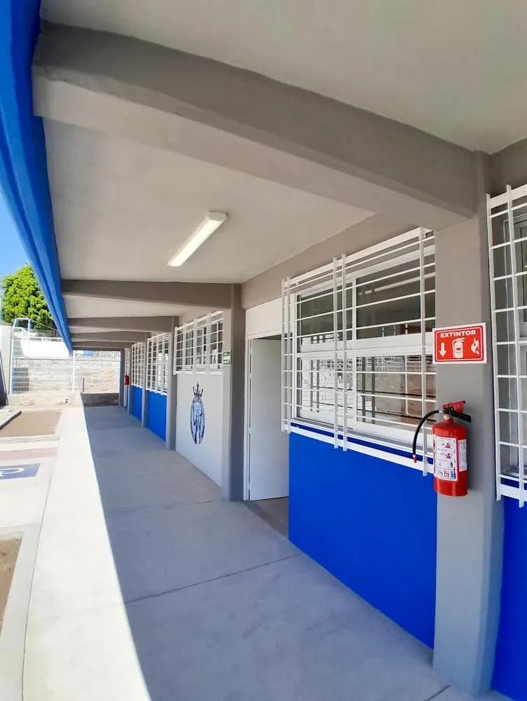 Gobierno de la Gente moderniza la Secundaria General   Rufino Tamayo en León