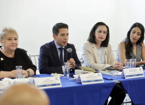 Voluntariado de la Gente y la AMEXME  unen esfuerzos en beneficio de las familias