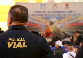 TRABAJAN POR LA SEGURIDAD VIAL CON MOTO ESCUELA EN IRAPUATO