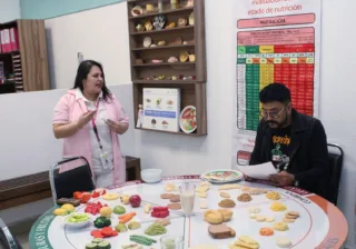 Pide IMSS Guanajuato evitar afecciones gastrointestinales y vigilar alimentos para no consumirlos en mal estado