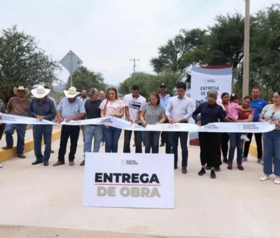 Continúa la entrega de obras en Manuel Doblado con puentes alcantarillas y pavimentaciones.