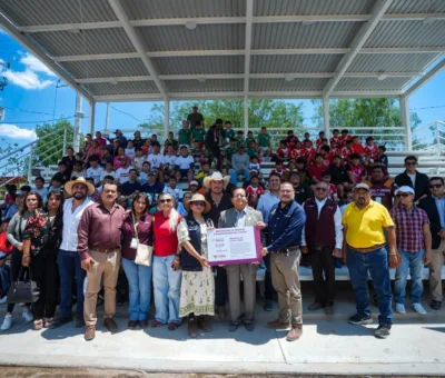 ENTREGAN CAMPO DEPORTIVO REHABILITADO EN LA COMUNIDADE DE LA LUZ