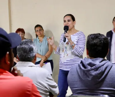 ESCUCHAN INQUIETUDES DE HABITANTES DE VILLA DE LAS TORRES