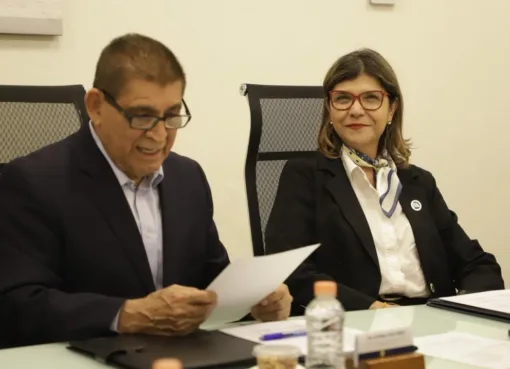 UG e INAEBA firman convenio de colaboración para erradicar el analfabetismo en Guanajuato
