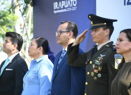 GOBIERNO DE IRAPUATO CONMEMORA INICIO DE JUNIO CON IZAMIENTO DE BANDERA MONUMENTAL