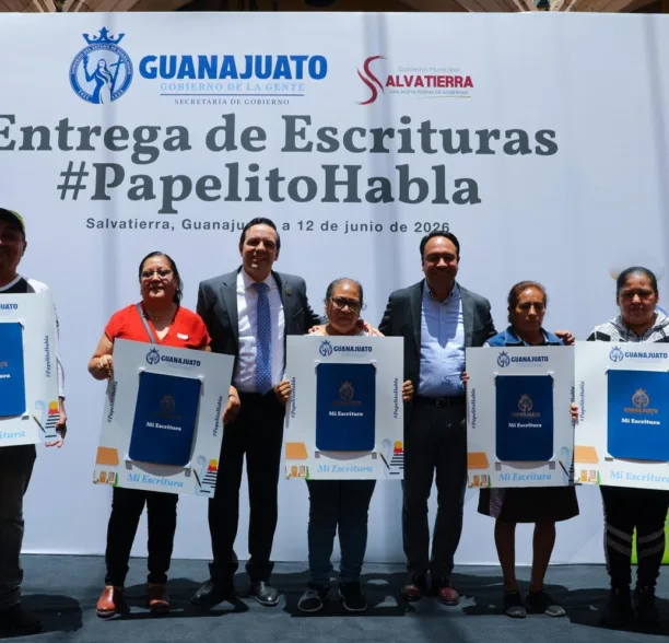 PAPELITO HABLA, GOBIERNO DE LA GENTE BRINDA CERTEZA Y TRANQUILIDAD A FAMILIAS DE SALVATIERRA
