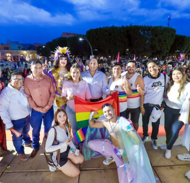 CONSOLIDAD MAURICIO ESTEFANÍA UN CORTAZAR INCLUYENTE CON LA SEGUNDA MARCHA DEL ORGULLO