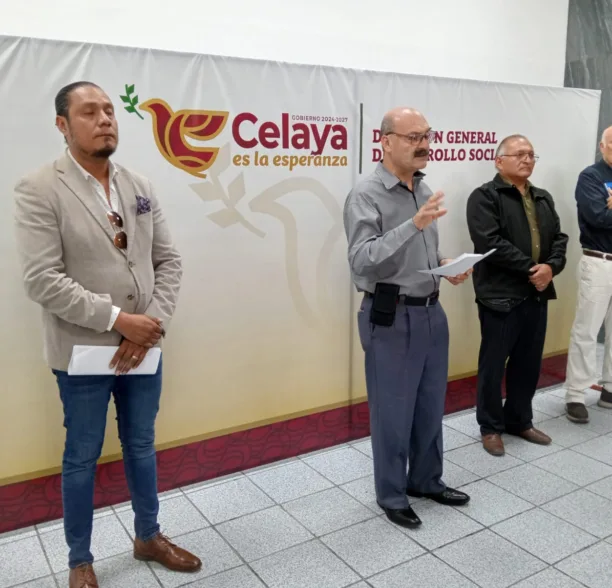 Entrega gobierno municipal 296 becas a victimas indirectas del delito
