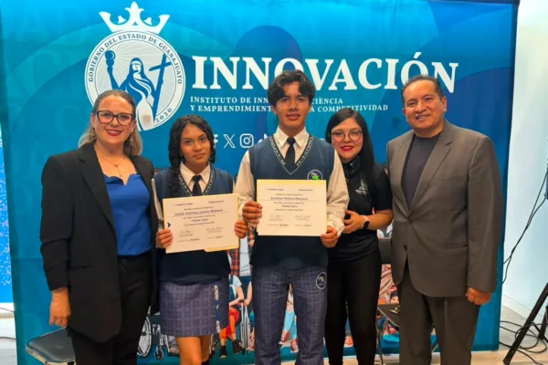 Se gradúan 150 emprendedores de CECyTEG