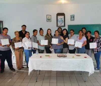 MÁS DE 100 PERSONAS CONCLUYEN CON ÉXITO LOS TALLERES “AMOR EN TU COMUNIDAD” IMPULSADOS POR DIF CORTAZAR