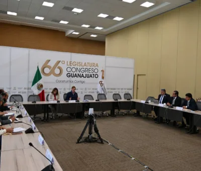 Analizan iniciativa del PAN, PRD y PRI que defiende derechos de personas pensionadas