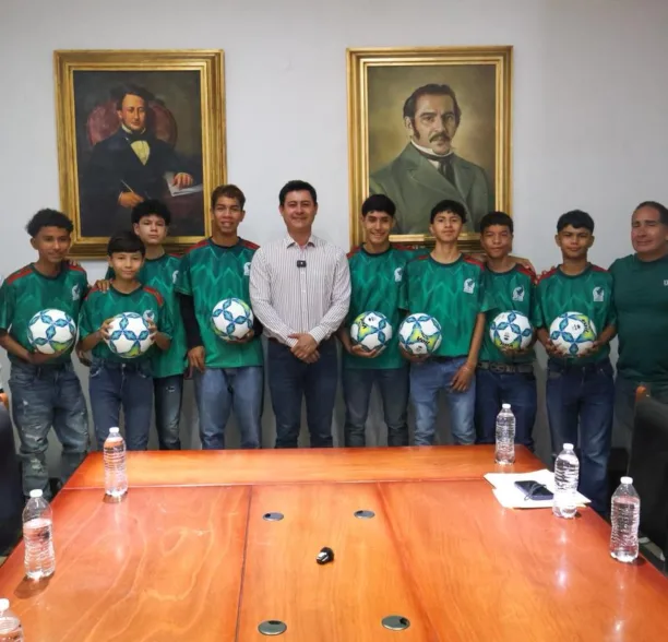 Reconocen el talento deportivo en Manuel Doblado