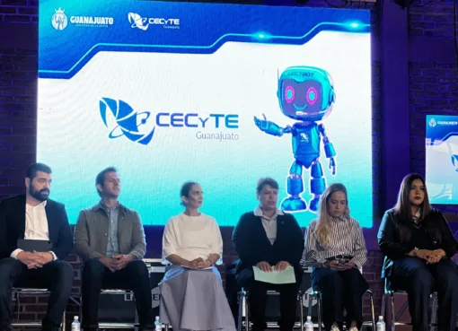 Compiten con Robots, 1 mil 200 estudiantes en CECyTEG